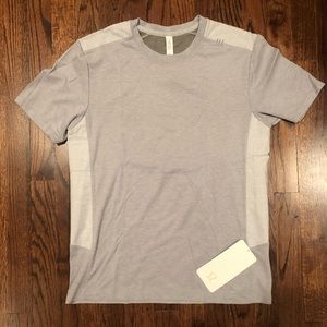 Lululemon NWT Peninsula Short Sleeve Tshirt